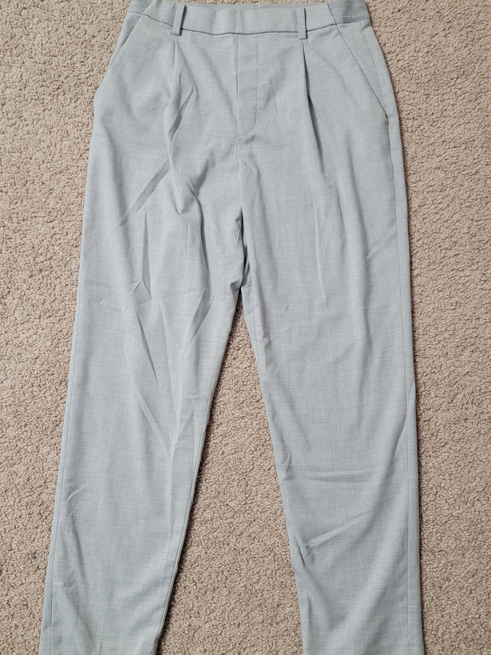 Uniqlo Light Gray Pleated Dress Pants